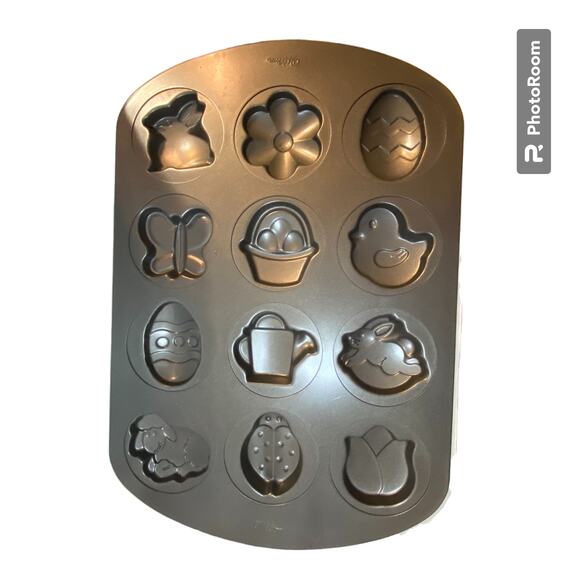 Wilton Spring Shapes Cake Pan 3D Easter Chick Butterfly Egg Tulip - Picture 4 of 5